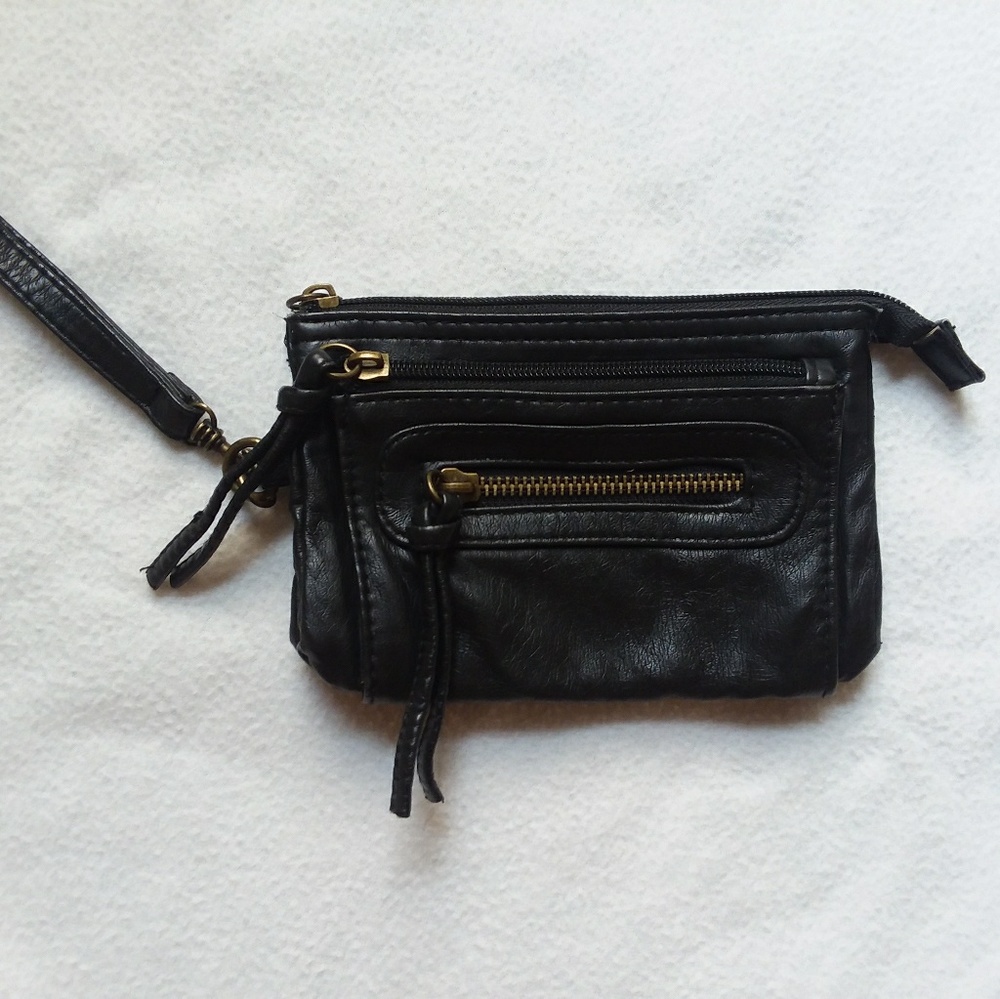 A wallet hand bag